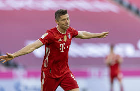 Der « bomber » würde es dem torjäger von. 90plus Historisch Robert Lewandowski Knackt 40 Tore Marke Botschaft An Gerd Muller 90plus