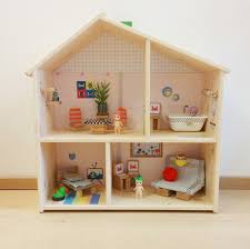 Diy jardin miniature maison de poupée (part2) table pique nique en bois. Maison De Poupee En Bois Idees Diy Pour Faire Heureux Vos Enfants