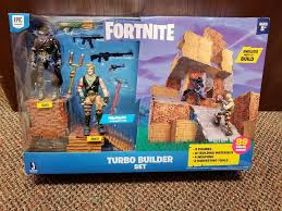 Raven and jonesy are outfitted with 27 wood building materials, 27 stone building materials, 27 metal building materials, 4 weapons, and 2 harvesting tools. Fortnite Turbo Builder Set With Raven Jonesy Figures Jazwares Fnt0036 Fortnit Builder Figures F Collectible Toys Action Figures Pokemon 200 Fortnite