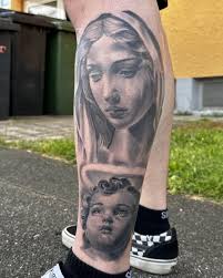 Second step at this legsleeve done by Pedro from Boom Bap Ink