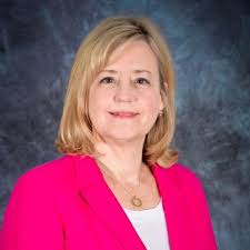 Carolyn Tripp's Instagram, Twitter & Facebook