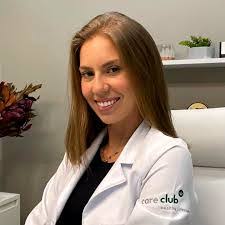 Lara Care's Instagram, Twitter & Facebook