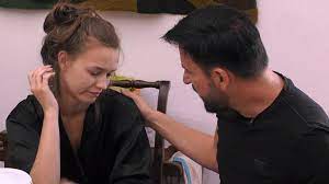 In der zweiten folge des sommerhaus zeigten der wendler und ein. Sommerhaus 2019 Bekommen Michael Wendler Laura Muller Ein Baby