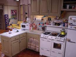 Guys, there is no sink in joey and chandler's kitchen! 25 Things You Didn T Know About The Sets On Friends Friends Apartment Friends Scenes Friends Tv
