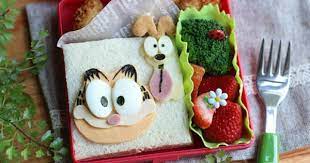 bento monsters trudeau fuel sandwich box review sandwich box garfield and odie sandwiches