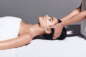 Best experience i have ever had with getting my eyebrows and lip waxed!! Skincare Pure Aesthetics La