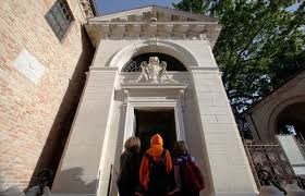Latest italy news on pm paolo gentiloni, the italian election results and migrant crisis plus travel info for holiday destinations like rome and sorrento. Ccb6p3yy8oqflm