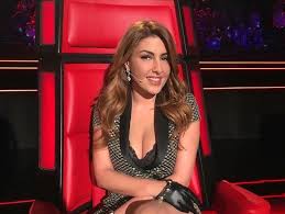 Greek singer and songwriter, born and raised in sweden. Elena Paparizoy Toni Mayridhs Synexizetai H Kontra Toys Sta Dikasthria Boro Apo Thn Anna Droyza Boro Gr