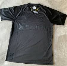 Die borussia läuft wieder in einem klassich gelben trikot auf. Bvb Sondertrikot Kohle Und Stahl Grosse M Borussia Dortmund Neu Box Eur 359 00 Picclick De