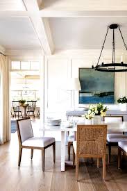 Articles De Decoration Interieure Salle A Manger De Style Plage Avec Plafond A Ca En 2020 Decoration Interieure Salle A Manger Decoration Interieure Plafond A Caissons