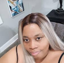 Darlene Holloman's Instagram, Twitter & Facebook