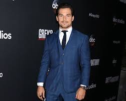 Andrew deluca on grey's anatomy. Grey S Anatomy S Giacomo Gianniotti Is Engaged