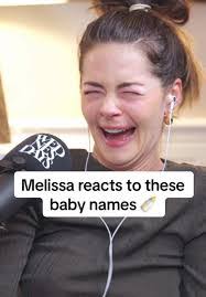 Melissa Davids's Instagram, Twitter & Facebook