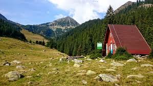 Top obiective turistice si atractii din cele mai importante zone ale romaniei. Refugiul Stana De Rau Trasee Turistice Muntii Retezat Imagini 2016 Viziteaza Romania Obiective Turistice Trasee Montane