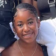 Aisha Carter's Instagram, Twitter & Facebook