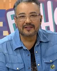 Héctor Garcés Presentador...