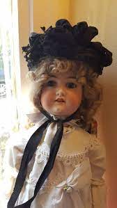 Identify Value And Sell Antique Dolls At Estate Sales Indian Dolls Vintage Porcelain Dolls Porcelain Dolls For Sale