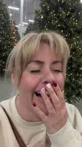 Carrie Turner (@Eggsandbunnies)