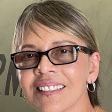 Sharon Chesson's Instagram, Twitter & Facebook