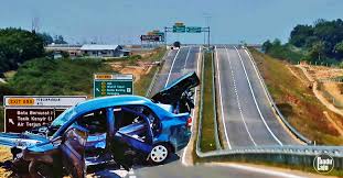 Difahamkan, kereta yang dinaiki oleh mangsa telah terbabas di kilometer 20.8, lebuhraya utara selatan (plus) arah selatan pada 10 mei lalu. 275 Maut Di Lpt2 Sepanjang Januari 2016 Oktober 2019