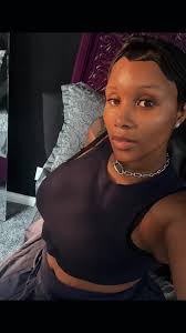 Brandy Parker: Unveiling Style and Grace