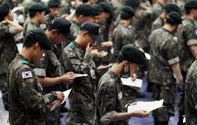 .들어 예비군 훈련 기간 매일 1∼2명씩 휴대전화 사용에 따른 강제 퇴소자가 나오고 있습니다.예비군 통제실에서 퇴소 절차 진행하시기 바랍니다. ë™ì›ì˜ˆë¹„êµ° ê¸°ê°„ 4 3ë…„ìœ¼ë¡œ ì¶•ì†Œ