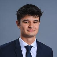 40+ profilů „Strack“