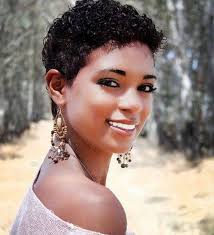 It's created using two different sized styling rods which means the curls end up varying sizes throughout your hair. 9 Beautiful Wedding Styles For Short Natural Hair You Will Love