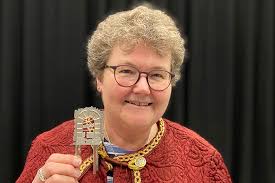 Lluniau a chanlyniadau Eisteddfodau Teulu James Pantyfedwen