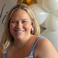 Kimberly Mckee's Instagram, Twitter & Facebook