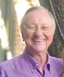 Erin Lickteig's Instagram, Twitter & Facebook