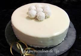 Entremet Passion Coco Dacquoise Noix De Coco Mousse Fruits De La Passion Croustillant Coco Nostal Glacage Chocolat Blanc Glacage Chocolat Noix De Coco