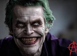 Então, agora que o James Gunn está a fazer um reboot à DCU, eu gostava  mesmo que o Willem Dafoe fosse o Joker da DCU, o que é que achas? :  r/DC_Cinematic