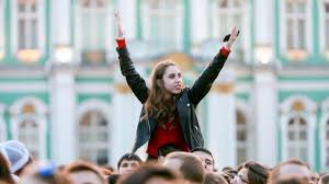 Бриг «россия» преодолел троицкий мост в ночь на 18 июня. Pyat Faktov O Prazdnike Alye Parusa 2021