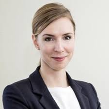 Letzte Woche habe ich meine Promotion an der Wirtschafts- und  Sozialwissenschaftlichen Fakultät der Universität Rostock erfolgreich  abgeschlossen. 🎓 Mein besonderer Dank gilt meinen Gutachtern Prof.…