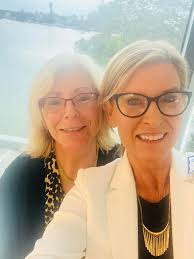 The Smith College Alumni of Sarasota welcomed Associate Director of planned  giving Christine Hall to our luncheon today! We enjoyed a phenomenal  discussion about leadership, campus enhancements and Florida students at  Smith