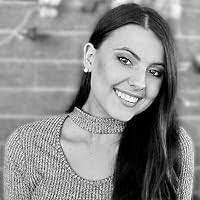 Lena Parr's Instagram, Twitter & Facebook