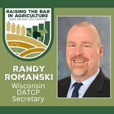 New UW-River Falls Chancellor Maria Gallo received a warm welcome from Freddy  Falcon, student ambassadors and campus leaders today as Gallo began her  tenure as the university's 20th chancellor. Come meet and