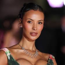 Jessica Alba wears this season's berry lips :: She rocked wine-red lipstick  at the Piperlime store in SoHo