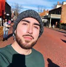 What are some good salon recommendations in Cancun, Mexico for nails,  lashes, and hair?