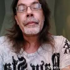 Total loser lol 😹 🤣 😂