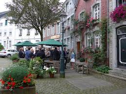Stephanus liegt auf einem berg oberhalb der ehemaligen abteikirche. Wunderschones Kornelimunster St Benedikt Aachen Reisebewertungen Tripadvisor