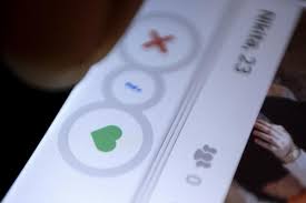 Tinder will interrupt your swiping to remind you that, while they want you to continue to have fun, you should also remember to carry hand sanitizer and maintain social distance. Covid Vaccine Why Did Tinder Match You Up With Vaccinated Person Deseret News