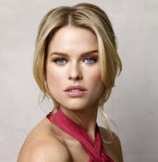 Zoe Saldana for Swimsuit Sundays.