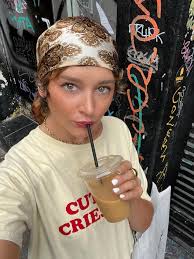 My new Roman Empire is David's hands. Also, I have about 8000 more pictures  of buildings if anyone wants to see them lemme know ✨