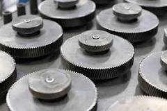 Spur gear vs bevel gear vs worm gear types | STOBER
