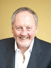 Change Wars (Leading Edge Book 3) eBook : Barber, Michael, Darling-Hammond,  Linda, Elmore, Richard, Jansen, Jonathan, Levin, Ben, Noguera, Pedro, Reeves,  Douglas, Schleicher, Andreas, Shirley, Dennis, Spillane, James, Tucker,  Marc, Fullan, Michael,