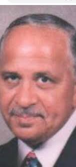 Wow! This man high jacked a whole group. BYE Y'ALL!!! 👋🏾