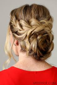 Here are my favorite easy summer updo tutorials from gorgeous hair bloggers on youtube. Top 10 Easy Updo Hairstyles Pinned And Repinned