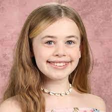 Alyssa Maisano's Instagram, Twitter & Facebook